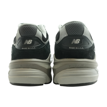 990 Low-Top Athletic Shoes