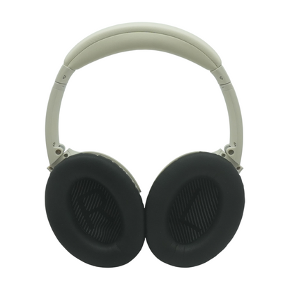 White Smoke QuietComfort Noise Cancelling Headphones With Black Earpads
