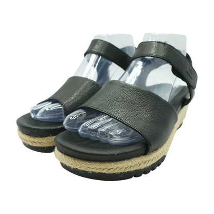 Black Flat Sandals
