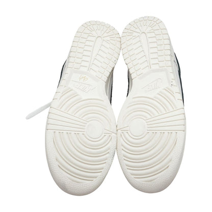 Dunk Low SE Beige Low Top Athletic Shoes