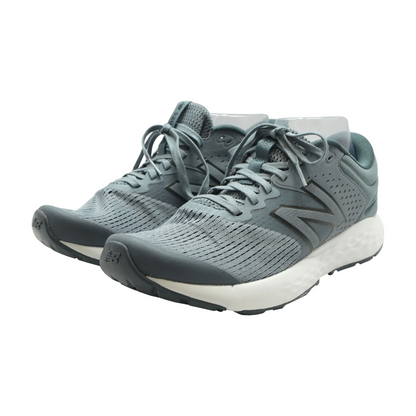 520 Low-Top Athletic Shoes