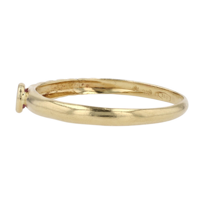 18K Yellow Gold Red Stone Fashion Ring