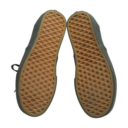 Old Skool Black Low Top Athletic Shoes