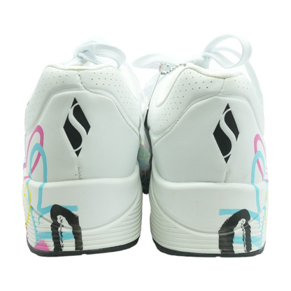 Uno Full of Heart Low-Top Athletic Shoes