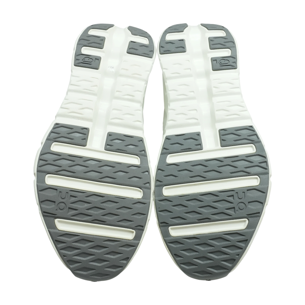 Cloud Tilt Low-Top Athletic Shoes