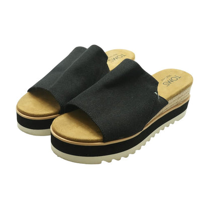 Black Wedged Sandals