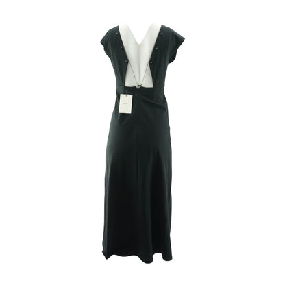 Black Solid V-Neck Sleeveless Maxi Dress