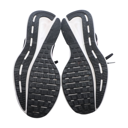 Swift 3 Low-Top Athletic Shoes
