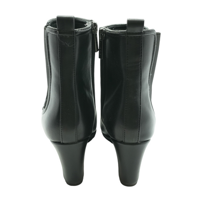 Black Boots