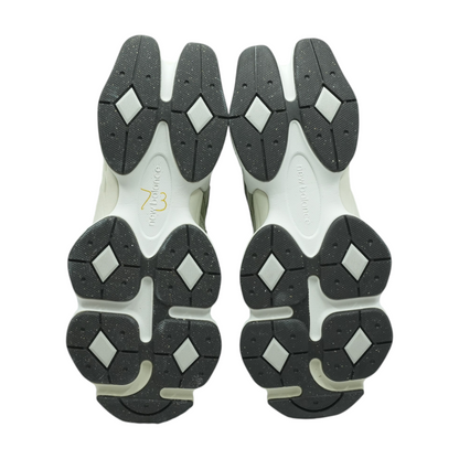 9060 Low-Top Athletic Shoes