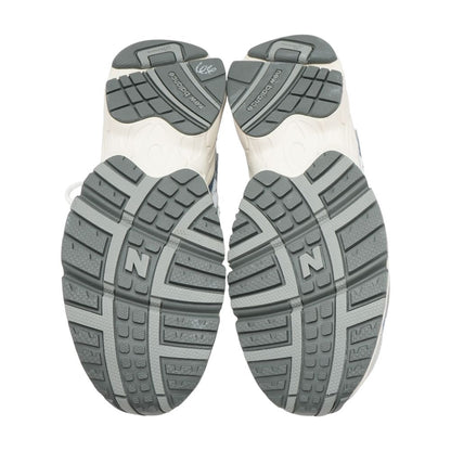 725 Gray Low Top Athletic Shoes