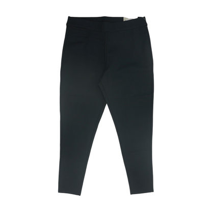 Black Solid Capris