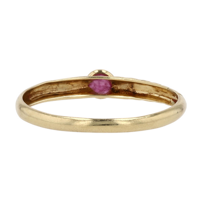 18K Yellow Gold Red Stone Fashion Ring