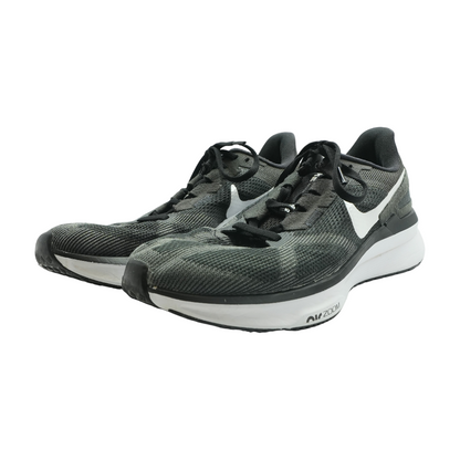 Air Zoom Structure 25 Low-Top Athletic Shoes