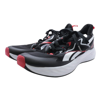 Black Low-Top Athletic Shoes