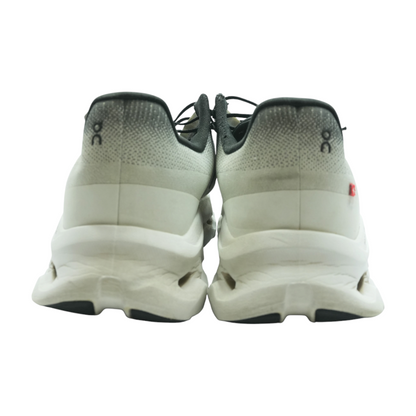 Cloud Tilt Low-Top Athletic Shoes
