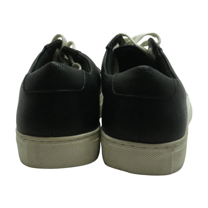 Black Low Top Athletic Shoes