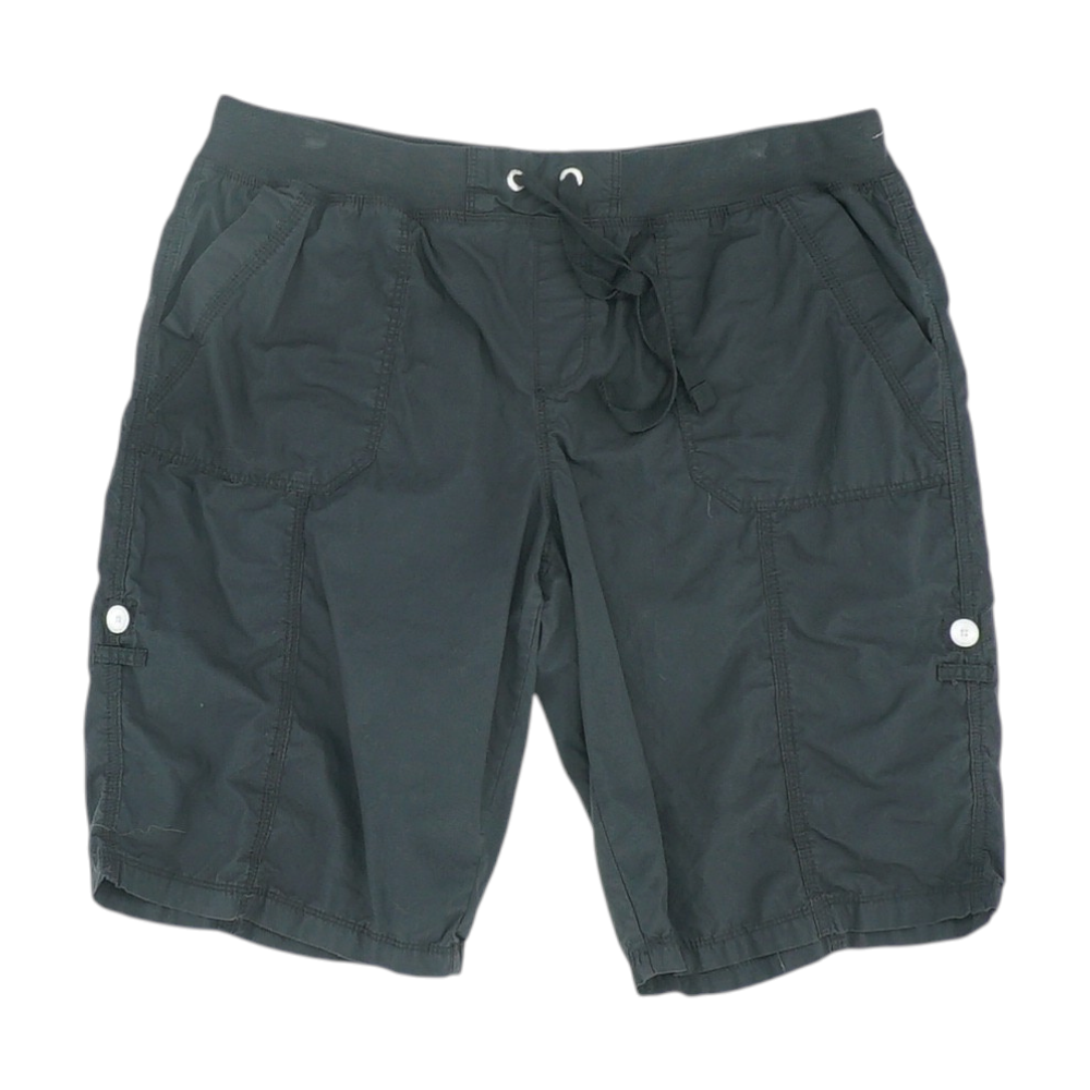 Black Solid Casual Shorts