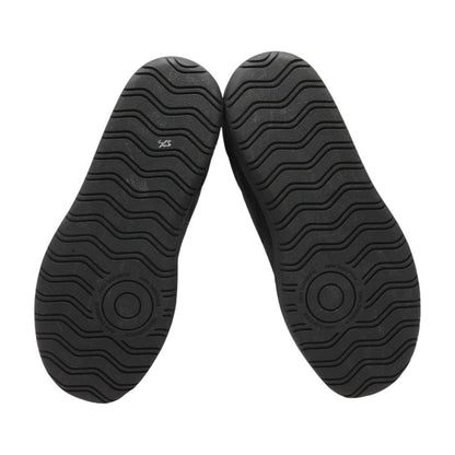 CT302 Black Leather Low Top Athletic Shoes