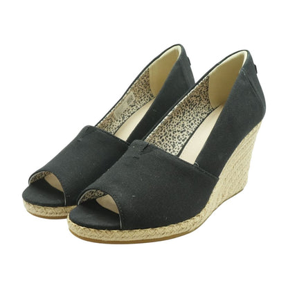 Black Wedged Sandals