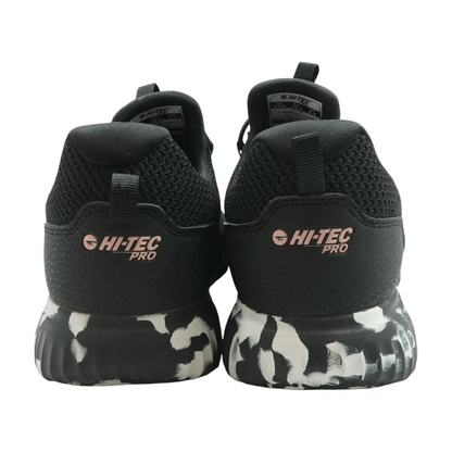 Black Low-Top Athletic Shoes