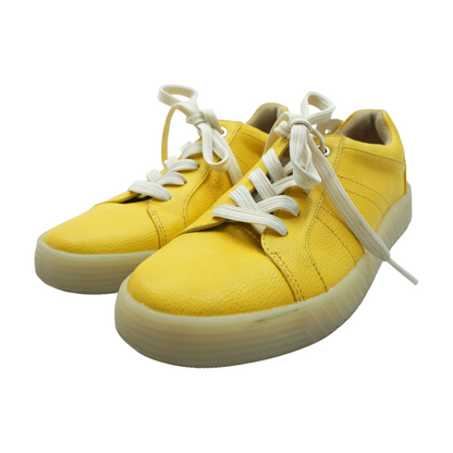 Neela Low-Top Athletic Shoes