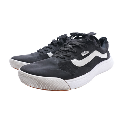 Ultrarange Low-Top Athletic Shoes