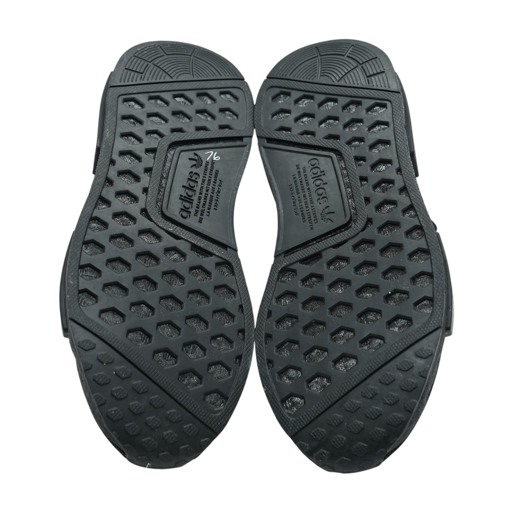 NMD_R1 Primeblue Low-Top Athletic Shoes
