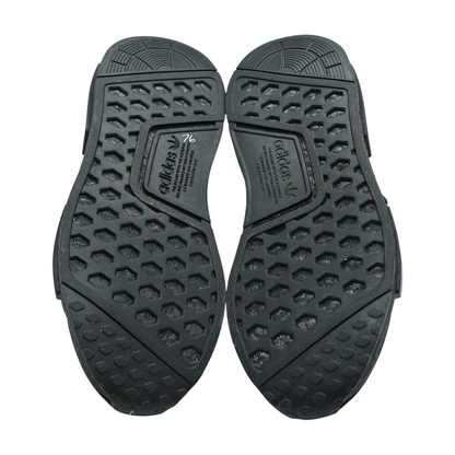 NMD_R1 Primeblue Low-Top Athletic Shoes