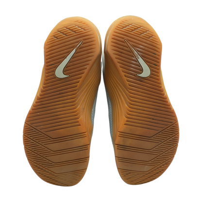 Metcon 5 Low-Top Athletic Shoes