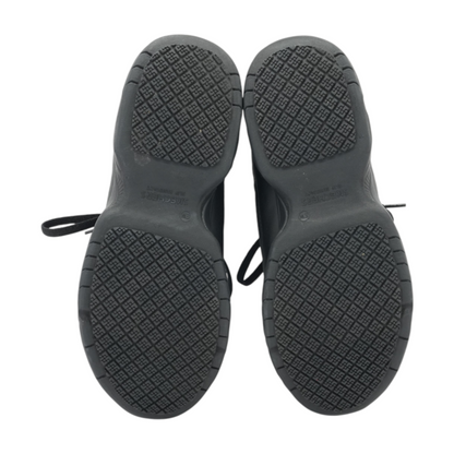 Dighton Slip Resistant Low-Top Athletic Shoes