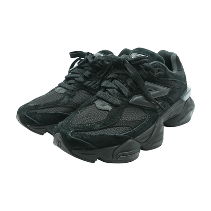 9060 Low-Top Athletic Shoes