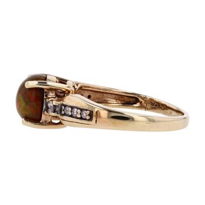 10K Yellow Gold Opal Fashion Ring