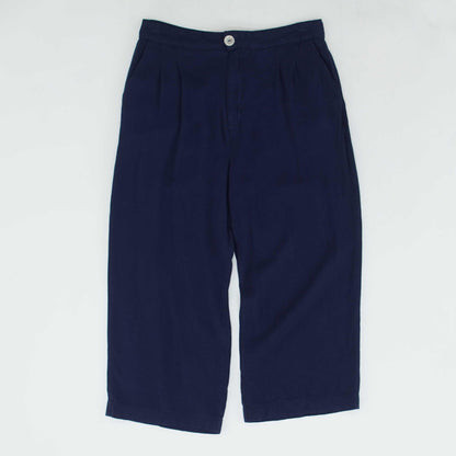 Navy Solid Capris