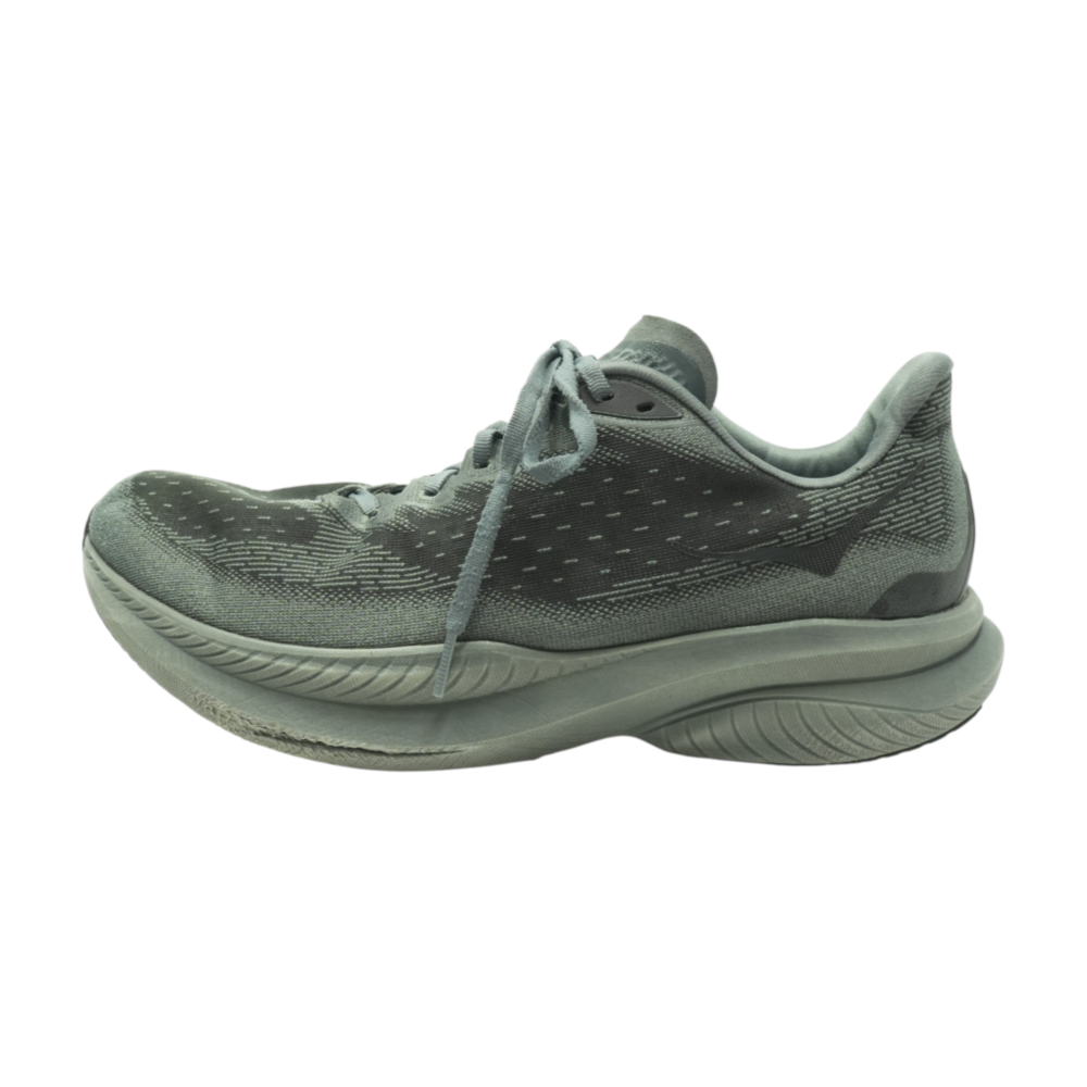 Mach 6 Low-Top Athletic Shoes