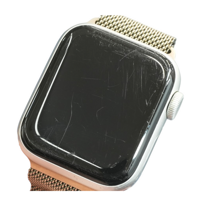 40mm Series SE Silver Smartwatch Gold Band S/M
