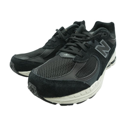 2002R Black Athletic Shoes