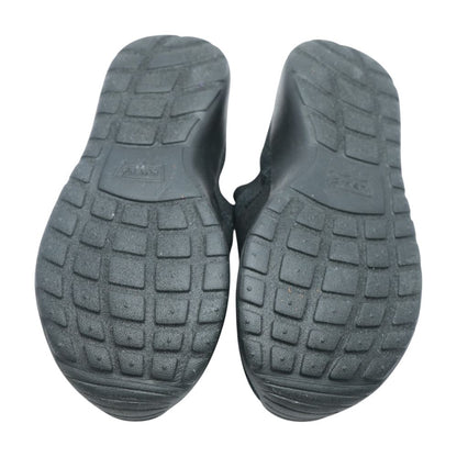 Black Athletic Shoes