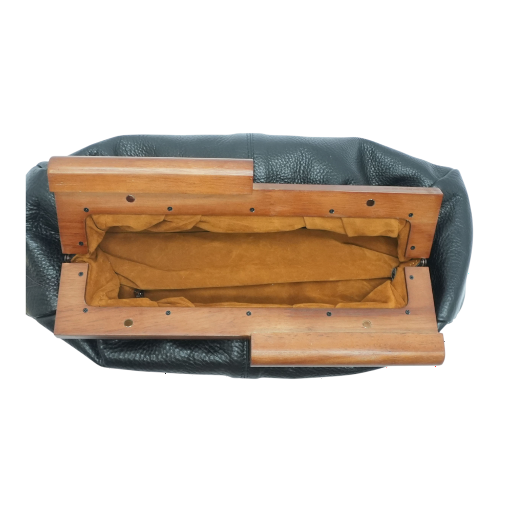 Black Clutch