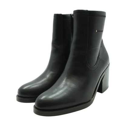 Black Boots