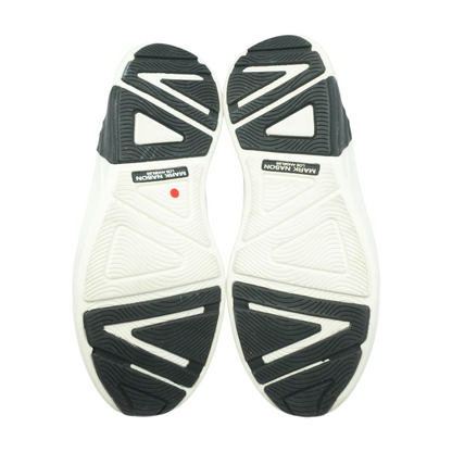 true Low-Top Athletic Shoes