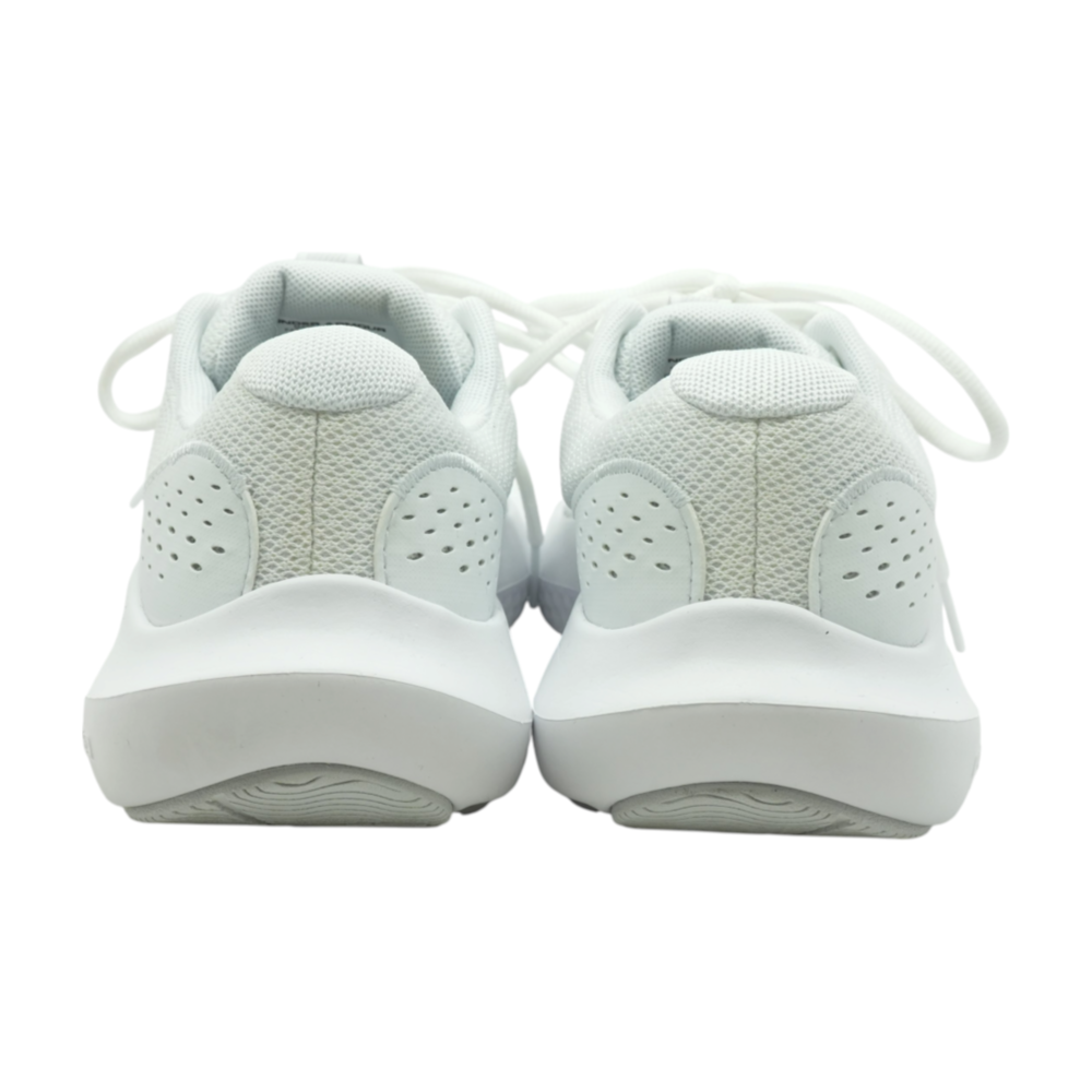 Surge 4 Low-Top Athletic Shoes