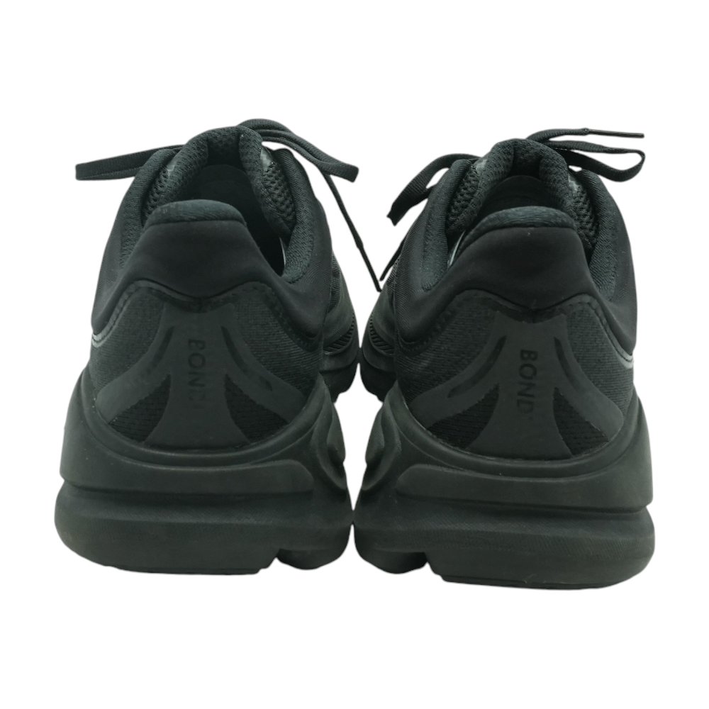 Bondi 9 Low-Top Athletic Shoes
