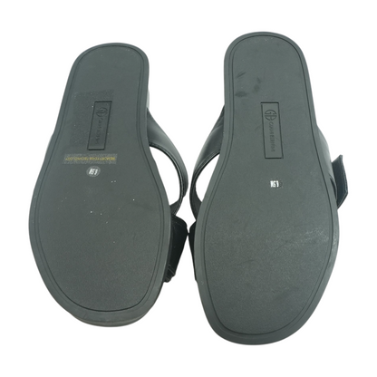 Black Flat Sandals