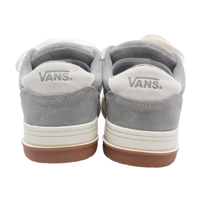 Knu Skool Low-Top Athletic Shoes