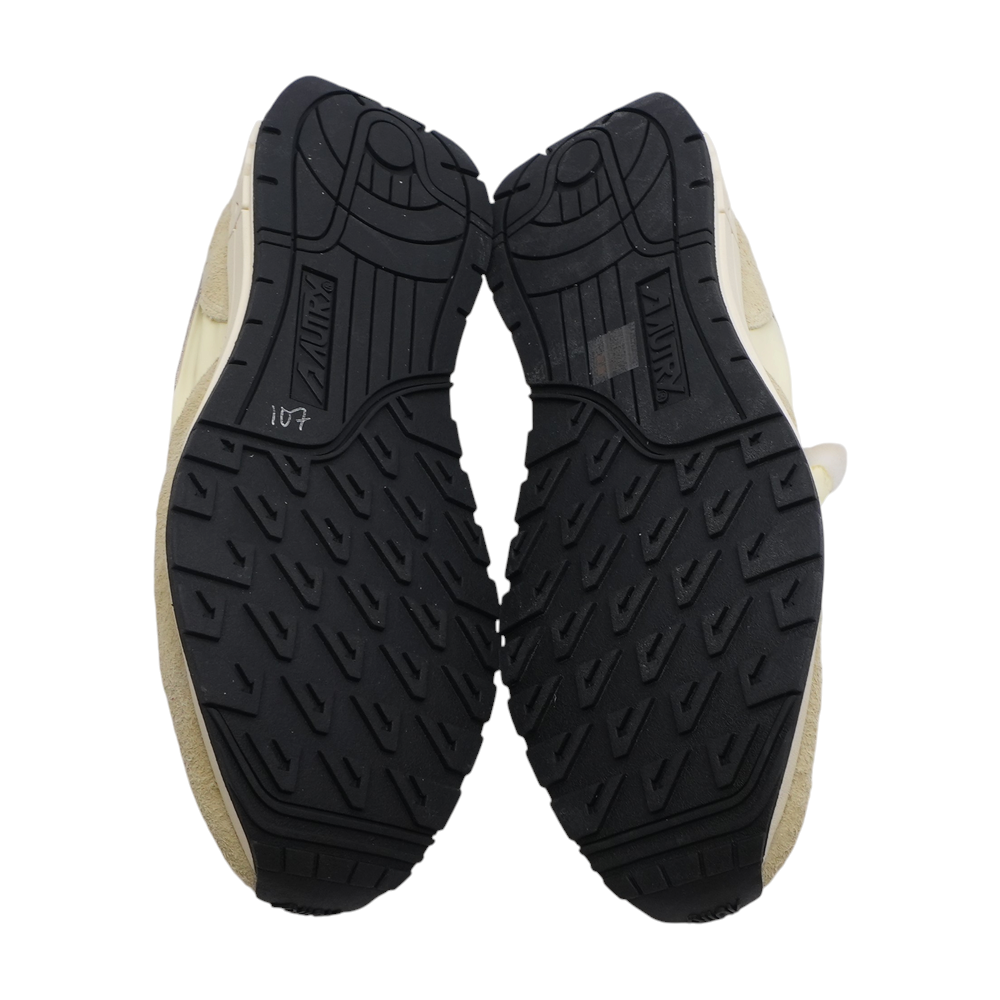 Yellow Low-Top Athletic Shoes