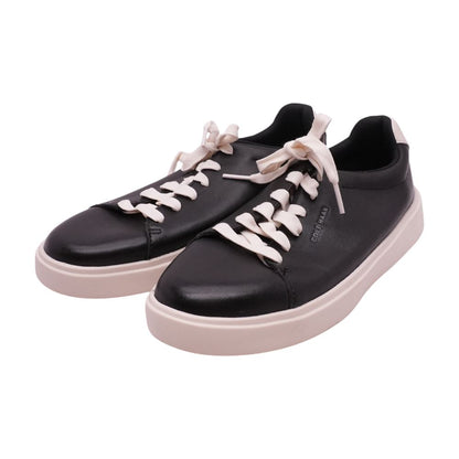 Black Low Top Athletic Shoes