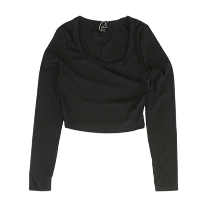 Black Solid Cropped Knit Top
