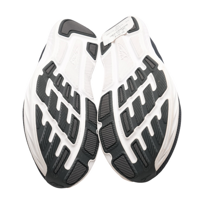 Escalante Low-Top Athletic Shoes