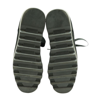 Black Low Top Athletic Shoes